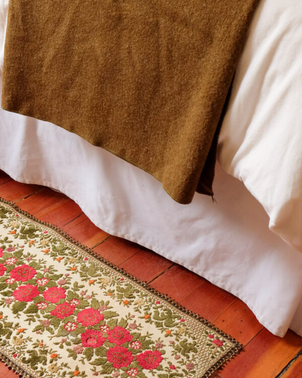 Red Rose Tufted Runner Rug