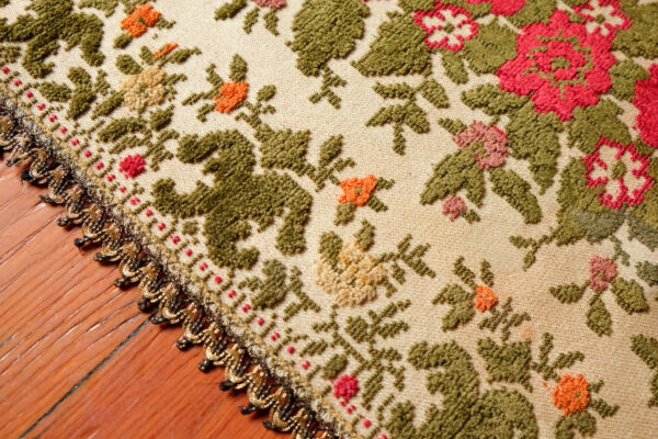 Red Rose Tufted Runner Rug