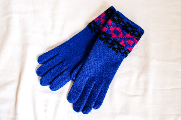 Cobalt Knit Gloves Size 6/7