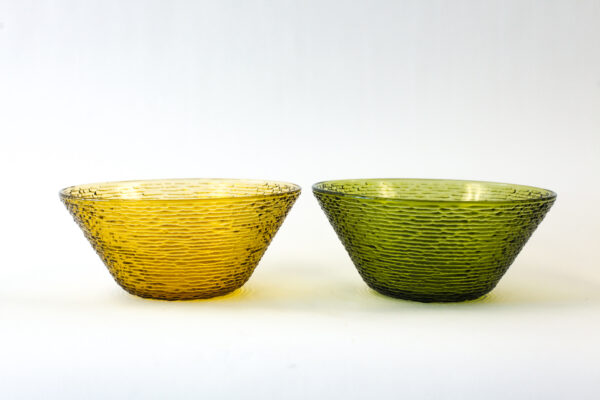 Anchor Hocking Soreno Avocado and Gold Bark Glass Serving Bowls